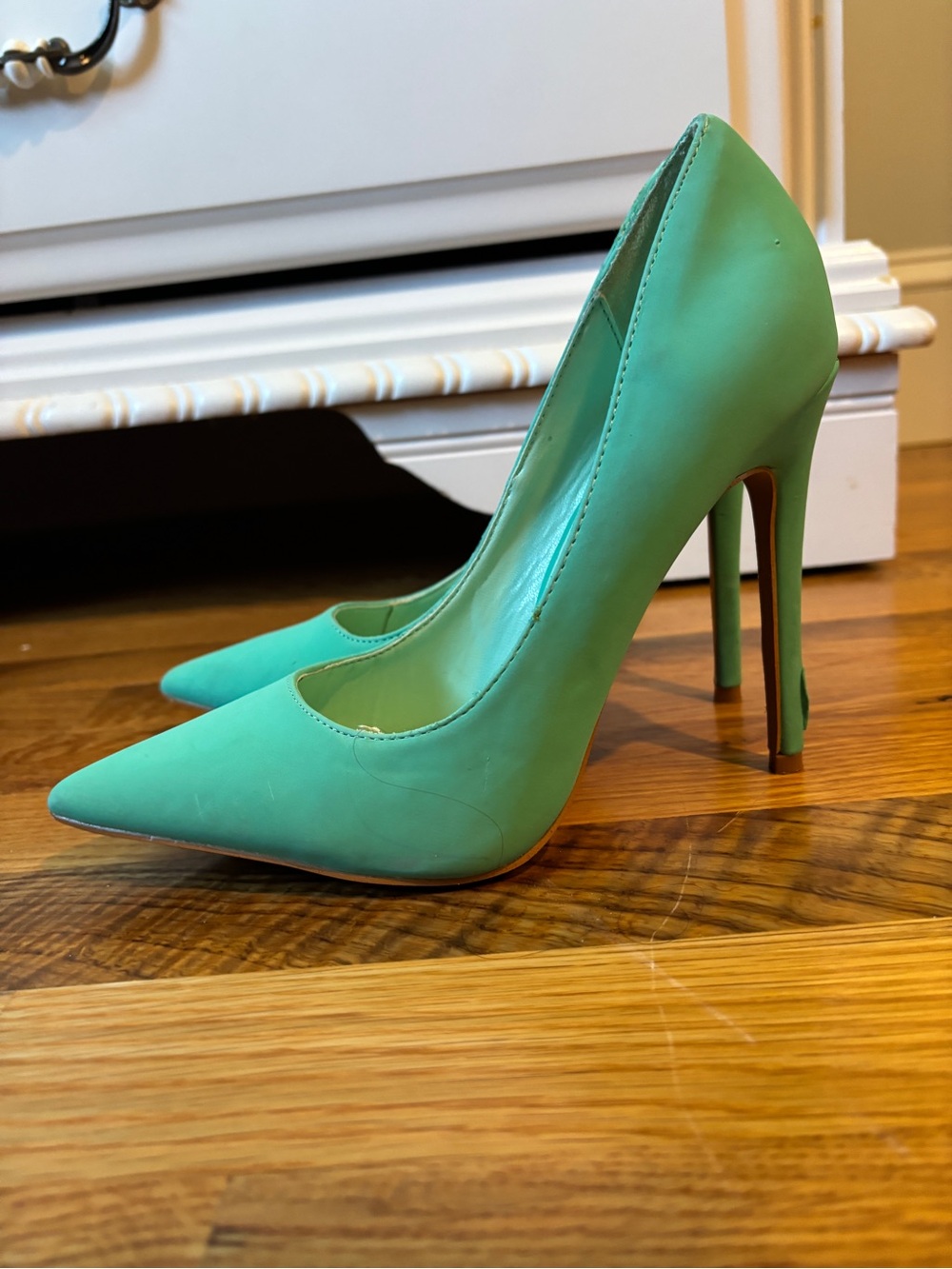 Classic Pointed-Toe Teal High Heel Pumps